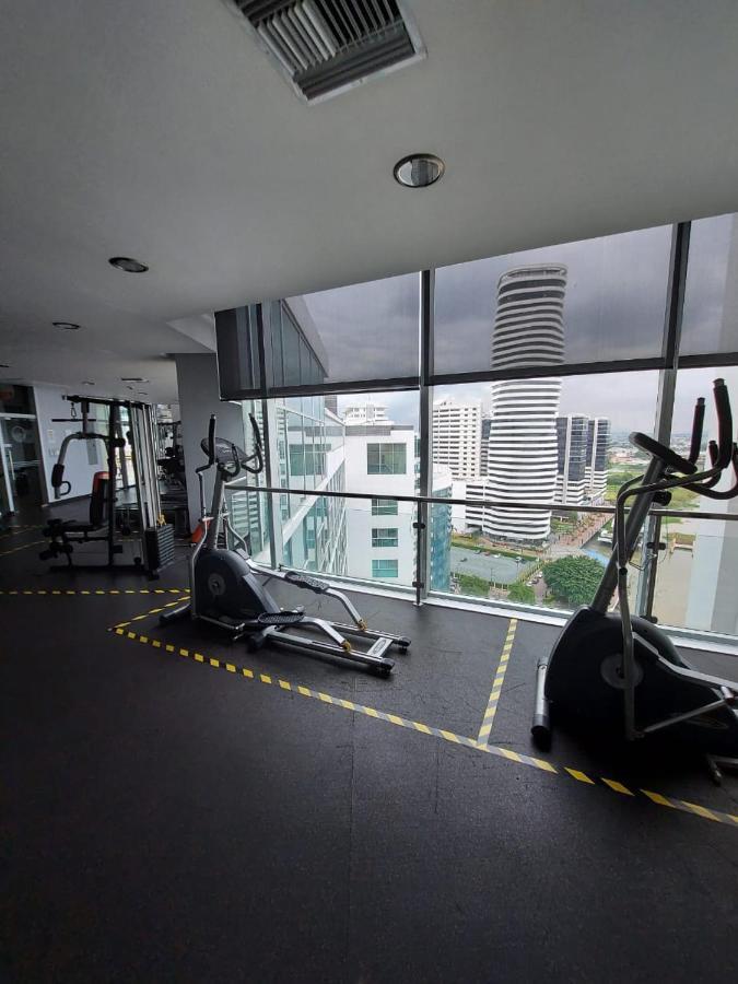 Apartamento Vista Al Rio Puerto Santana Riverfront 1 กวายากิล ภายนอก รูปภาพ