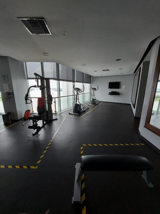 Apartamento Vista Al Rio Puerto Santana Riverfront 1 กวายากิล ภายนอก รูปภาพ